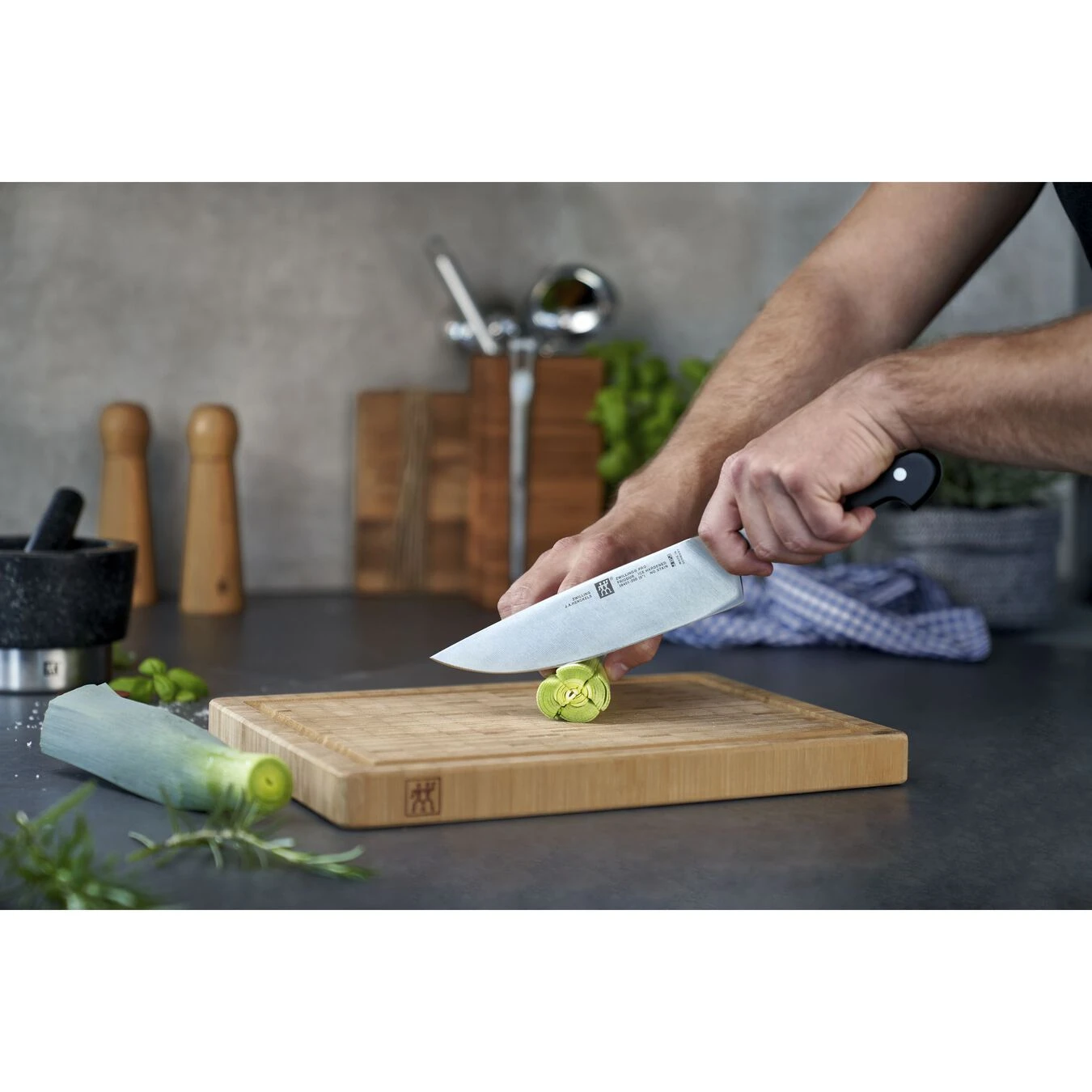 Brand new π ZWILLING Pro 3-pc, Starter Knife Set π 5 Brand new π ZWILLING Pro 3-pc, Starter Knife Set π - Image 5